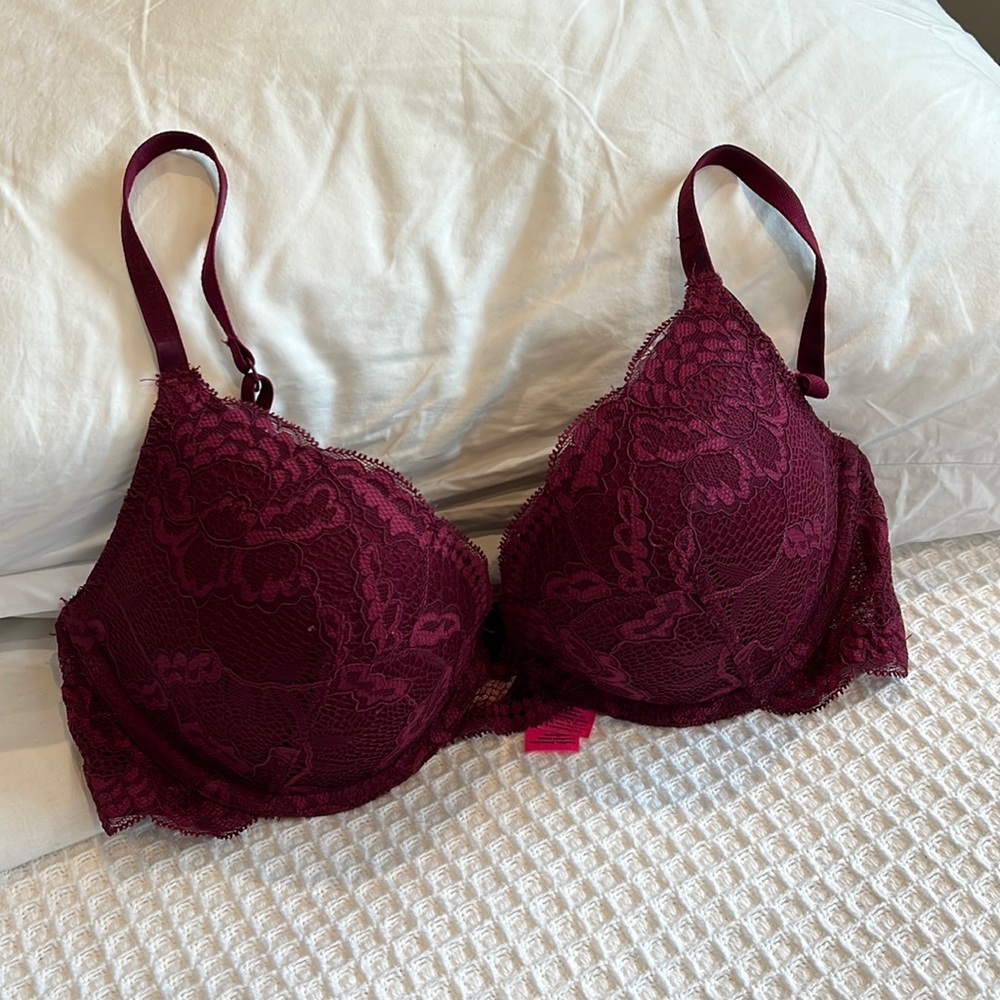 32D LA SENZA LACE BRA